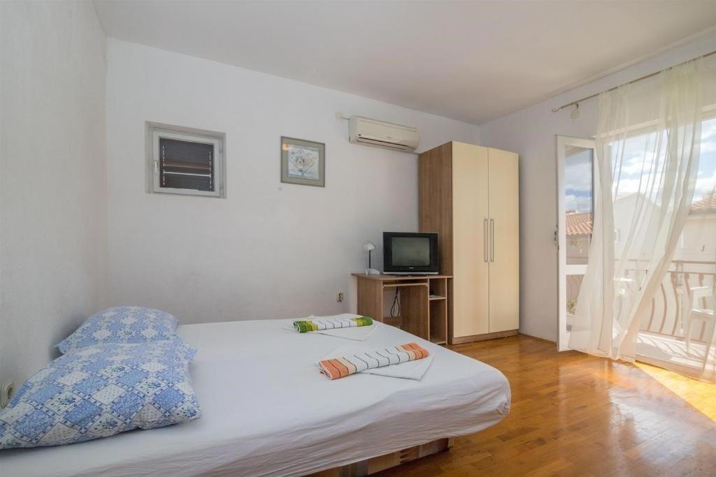 Apartments Nuic 748 Makarska Exterior photo